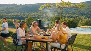 Istituto di Istruzione Superiore Lazzaro Spallanzani | Quadriennale Professionale “Turismo agroalimentare sostenibile STEAM” Istituto di Istruzione Superiore Lazzaro Spallanzani | Quadriennale Professionale “Turismo agroalimentare sostenibile STEAM”